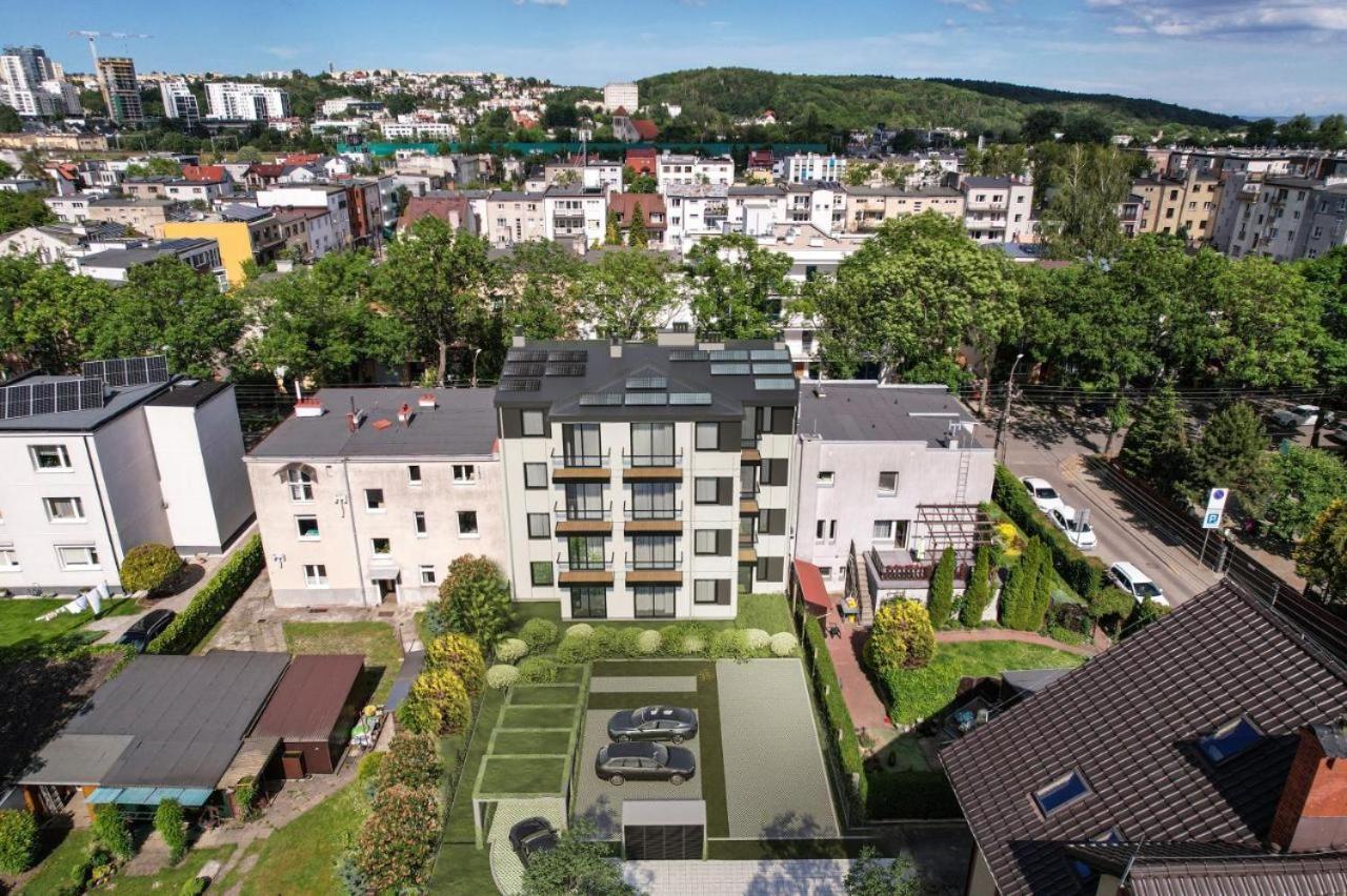 4 Stars, New Luxury Butterfly & Bike Apartments, Gdynia Orlowo, 15 Wyposazonych Mieszkan, Z Sypialnia, Winda I Platnym Parkingiem, Wysoki Standard Summerwinter, Blisko Molo Orlowo, Drog Rowerowych, Stadniny I Golf Park Exterior photo