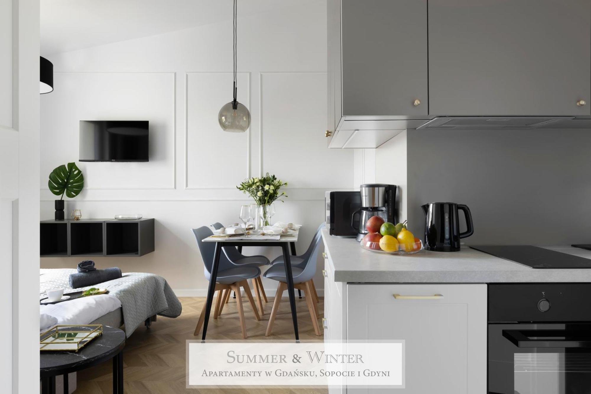 4 Stars, New Luxury Butterfly & Bike Apartments, Gdynia Orlowo, 15 Wyposazonych Mieszkan, Z Sypialnia, Winda I Platnym Parkingiem, Wysoki Standard Summerwinter, Blisko Molo Orlowo, Drog Rowerowych, Stadniny I Golf Park Exterior photo