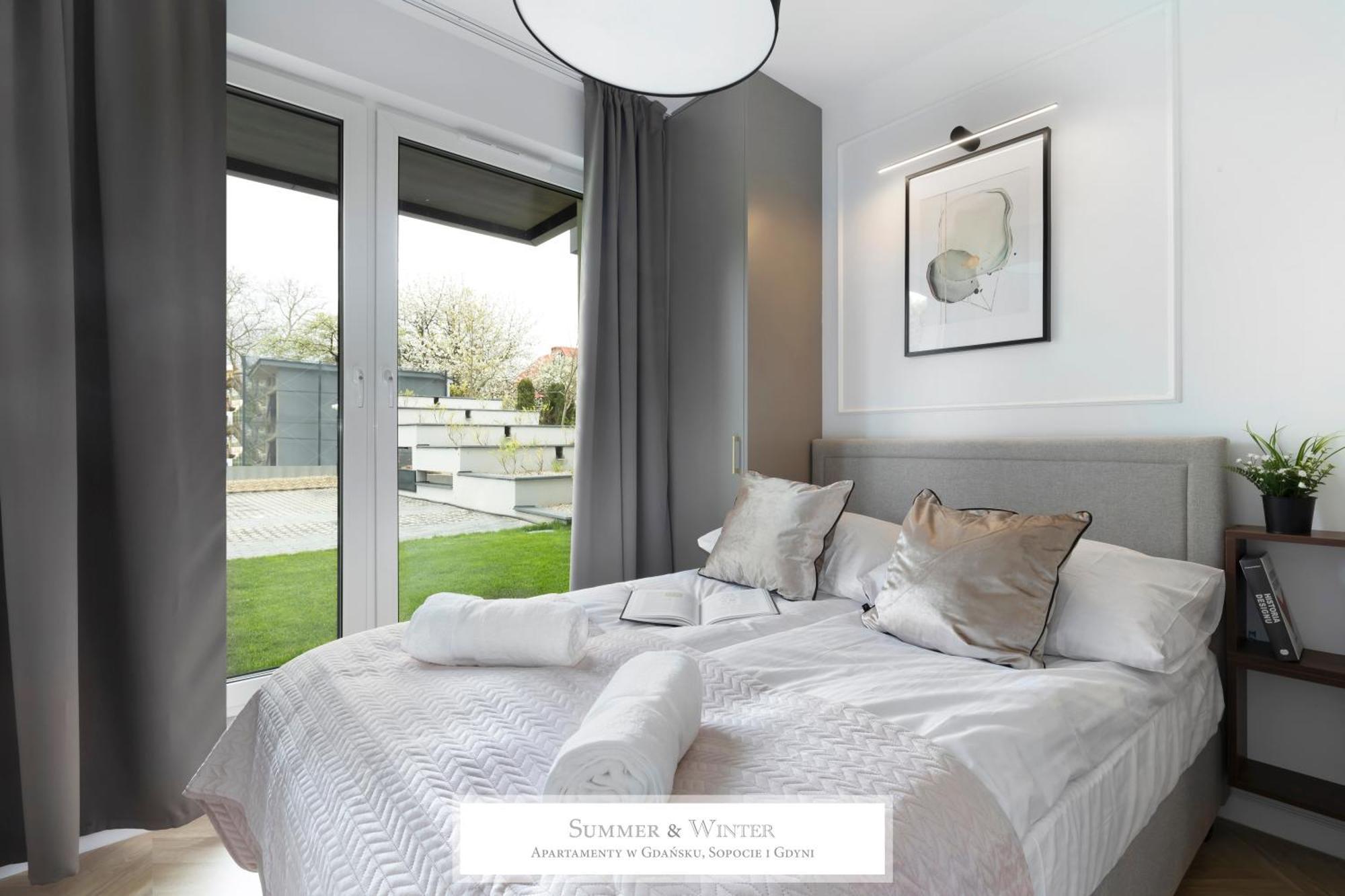 4 Stars, New Luxury Butterfly & Bike Apartments, Gdynia Orlowo, 15 Wyposazonych Mieszkan, Z Sypialnia, Winda I Platnym Parkingiem, Wysoki Standard Summerwinter, Blisko Molo Orlowo, Drog Rowerowych, Stadniny I Golf Park Exterior photo